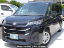 Toyota Noah MZRA90W