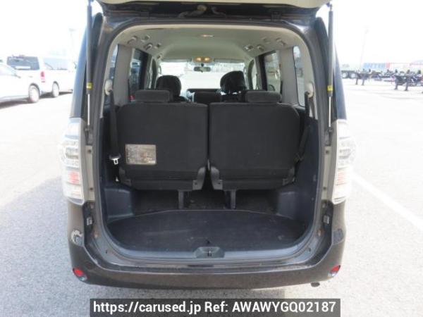 Used 2010 AT toyota voxy ZRR70G Image[8]