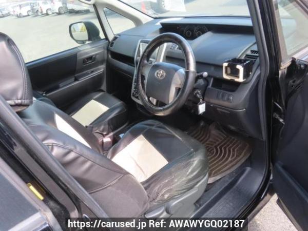 Used 2010 AT toyota voxy ZRR70G Image[12]