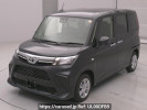 Toyota Roomy M900A