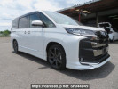 Toyota Noah ZWR90W
