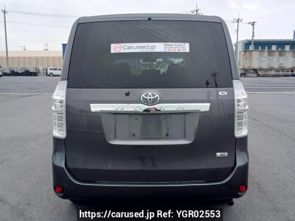 Used 2010 AT toyota noah ZRR70G Image[5]
