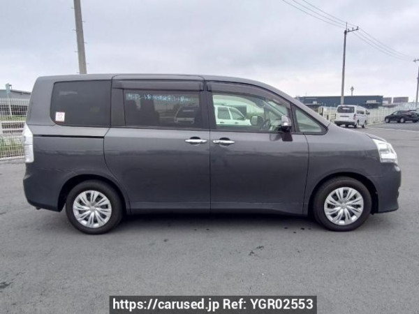 Used 2010 AT toyota noah ZRR70G Image[7]