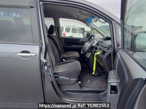 Used 2010 AT toyota noah ZRR70G Image[13]