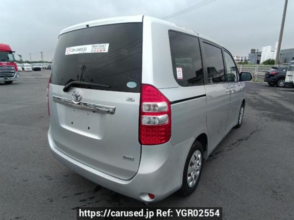 Used 2010 AT toyota noah ZRR70G Image[6]