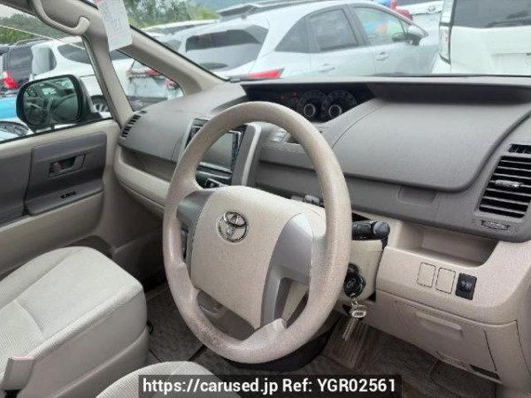 Used 2007 AT toyota noah ZRR70G Image[14]