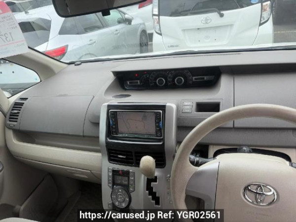 Used 2007 AT toyota noah ZRR70G Image[15]