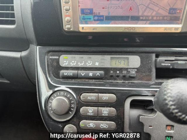 Used 2004 AT toyota wish ZNE10G Image[22]