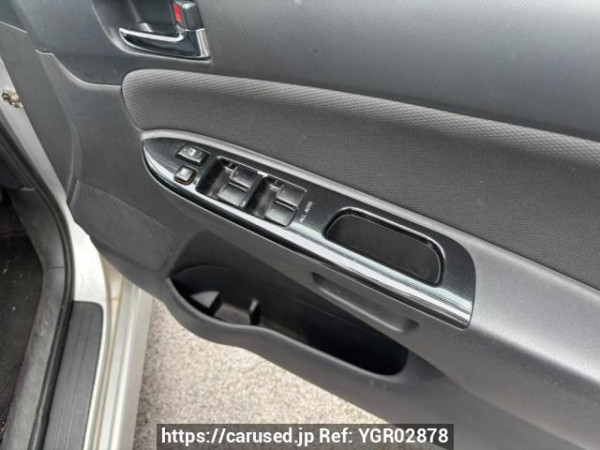 Used 2004 AT toyota wish ZNE10G Image[27]