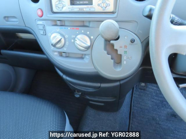 Used 2005 AT toyota sienta NCP81G Image[28]