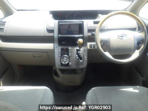 Used 2009 AT toyota noah ZRR70W Image[16]