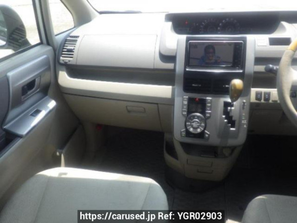 Used 2009 AT toyota noah ZRR70W Image[17]
