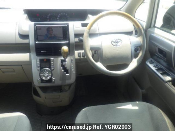 Used 2009 AT toyota noah ZRR70W Image[19]