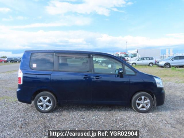 Used 2010 AT toyota noah ZRR70G Image[7]