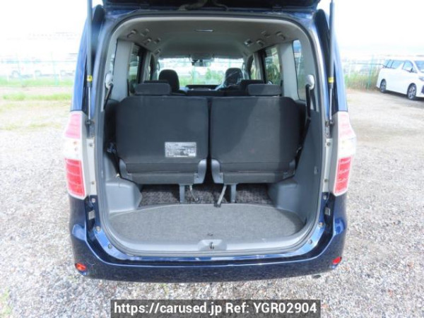 Used 2010 AT toyota noah ZRR70G Image[8]