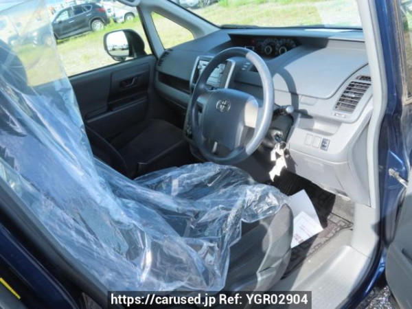 Used 2010 AT toyota noah ZRR70G Image[11]