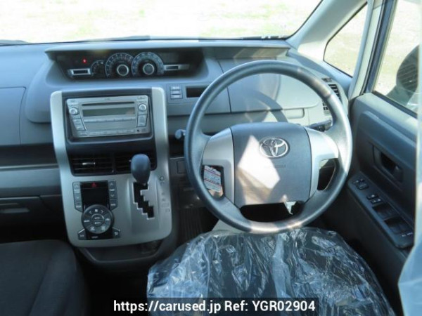 Used 2010 AT toyota noah ZRR70G Image[20]