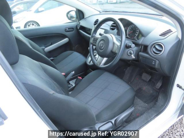 Used 2013 AT mazda demio DE3FS Image[12]