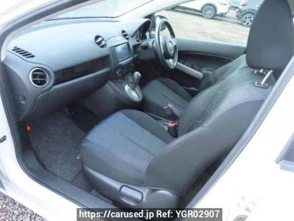 Used 2013 AT mazda demio DE3FS Image[14]