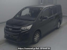 Toyota Noah ZRR80G