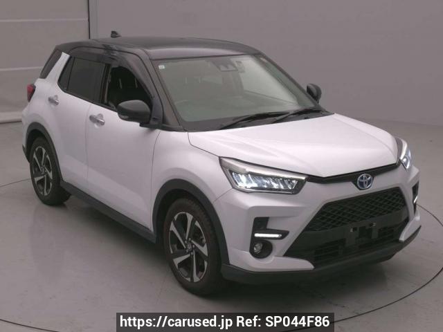 Buy Used 2021 Toyota Raize A202A (SP044F86) - Carused.jp