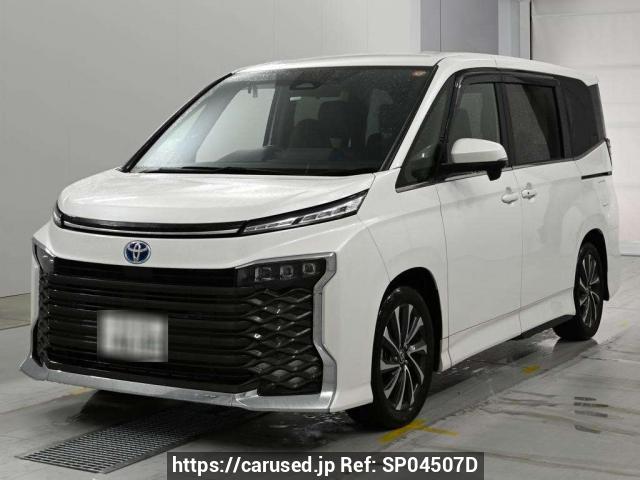 Buy Used 2025 Toyota Voxy ZWR90W (SP04507D) - Carused.jp