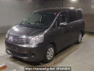 Toyota Noah ZRR70G