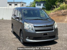 Toyota Noah ZRR75W