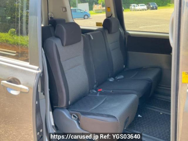 Used 2007 AT toyota noah ZRR75W Image[14]