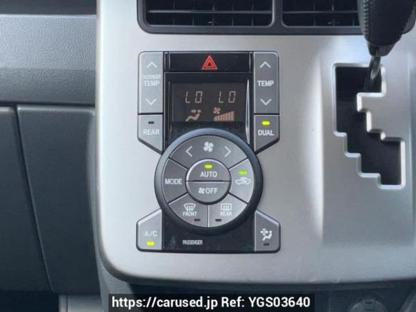 Used 2007 AT toyota noah ZRR75W Image[24]