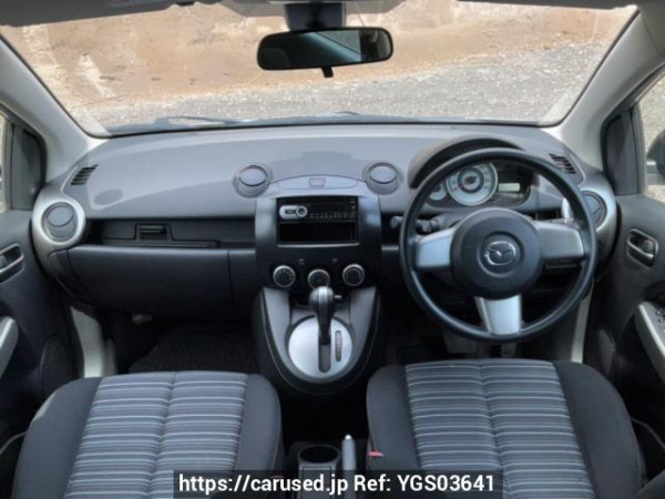 Used 2009 AT mazda demio DE3FS Image[16]