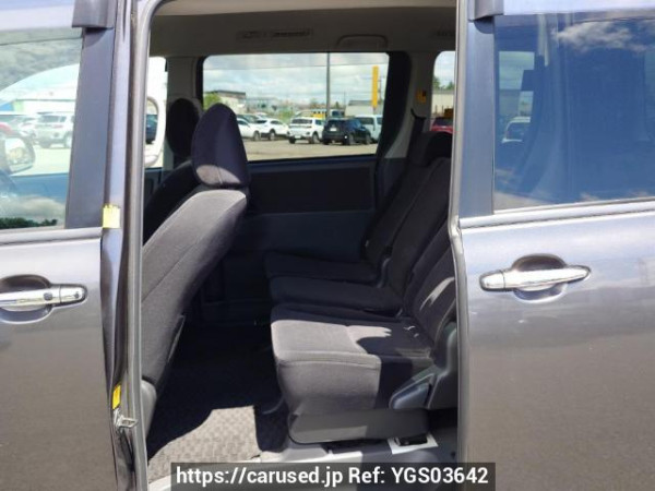Used 2009 AT toyota noah ZRR75G Image[14]
