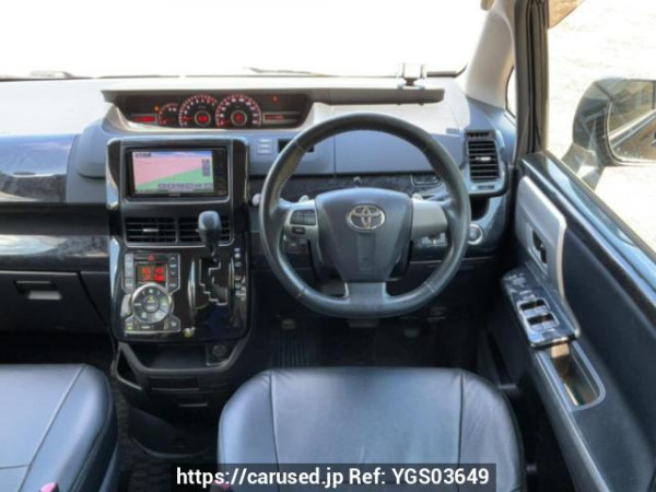 Used 2010 AT toyota noah ZRR75W Image[19]