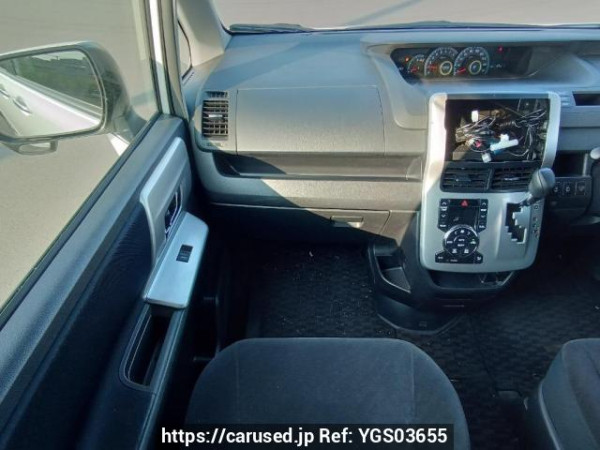 Used 2012 AT toyota noah ZRR70G Image[18]