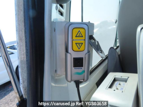 Used 2004 AT toyota hiace-commuter TRH124B Image[14]