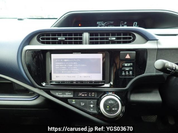 Used 2017 AT toyota aqua NHP10 Image[18]