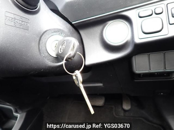Used 2017 AT toyota aqua NHP10 Image[25]