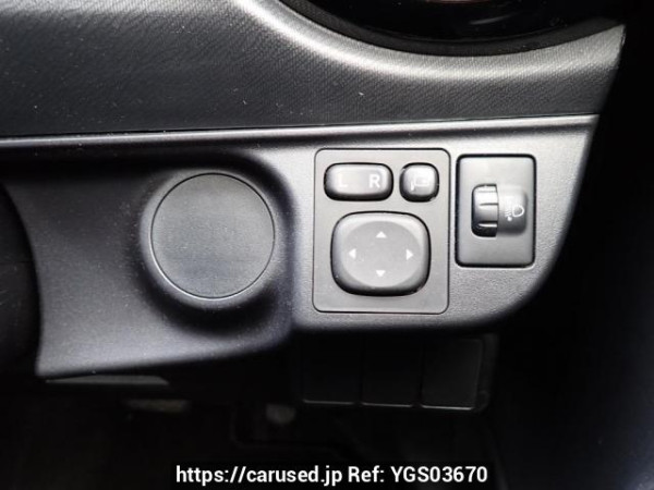 Used 2017 AT toyota aqua NHP10 Image[26]
