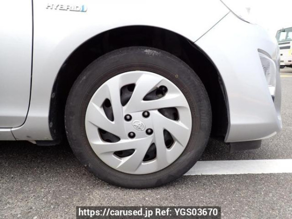 Used 2017 AT toyota aqua NHP10 Image[28]