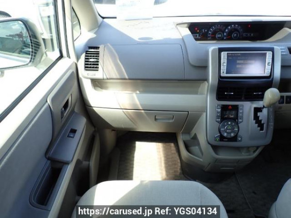 Used 2009 AT toyota noah ZRR70G Image[18]