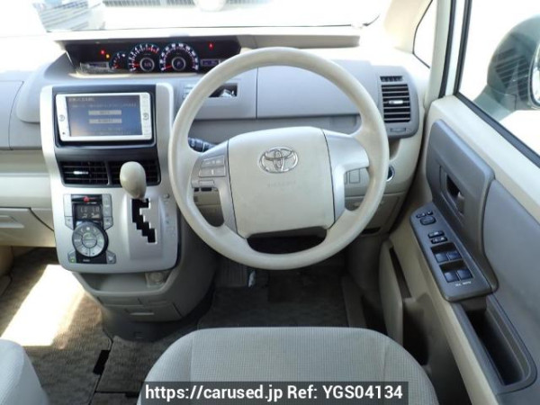 Used 2009 AT toyota noah ZRR70G Image[19]
