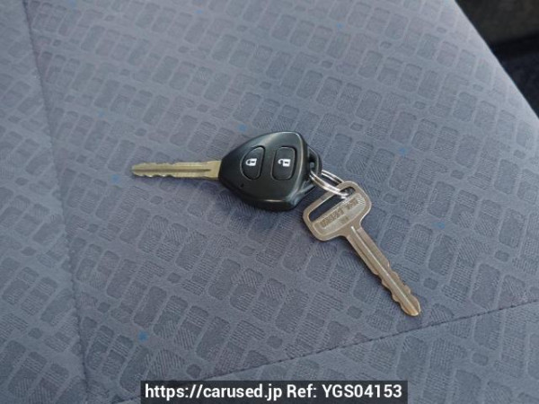 Used 2005 AT toyota hiace-van KDH205V Image[26]
