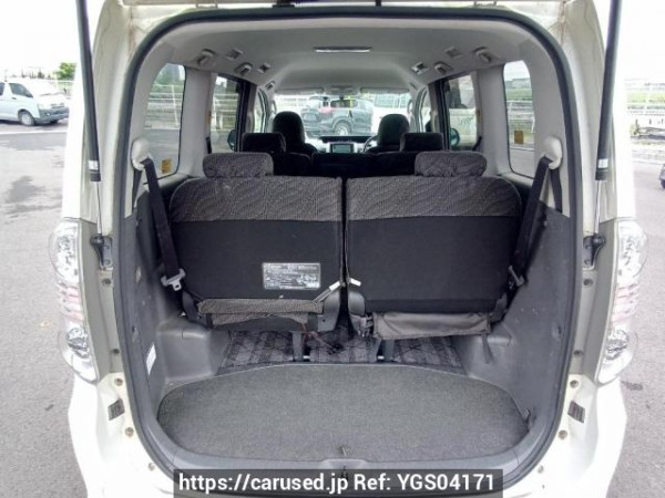 Used 2009 AT toyota voxy ZRR70W Image[8]