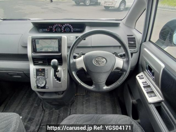 Used 2009 AT toyota voxy ZRR70W Image[20]