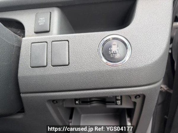 Used 2007 AT toyota noah ZRR70G Image[16]