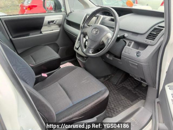 Used 2009 AT toyota voxy ZRR70W Image[11]