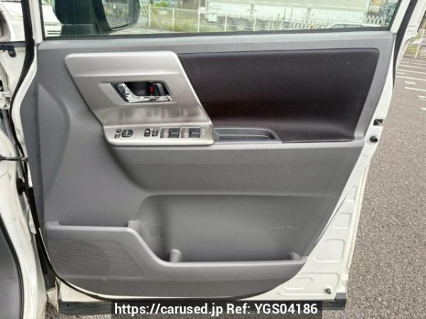 Used 2009 AT toyota voxy ZRR70W Image[28]
