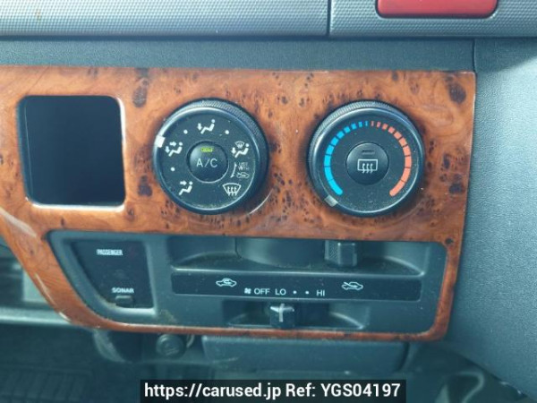 Used 2006 AT toyota regiusace-van KDH205V Image[21]