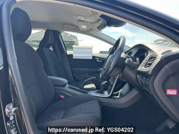 Used 2015 AT volvo v40 MB4164T Image[12]