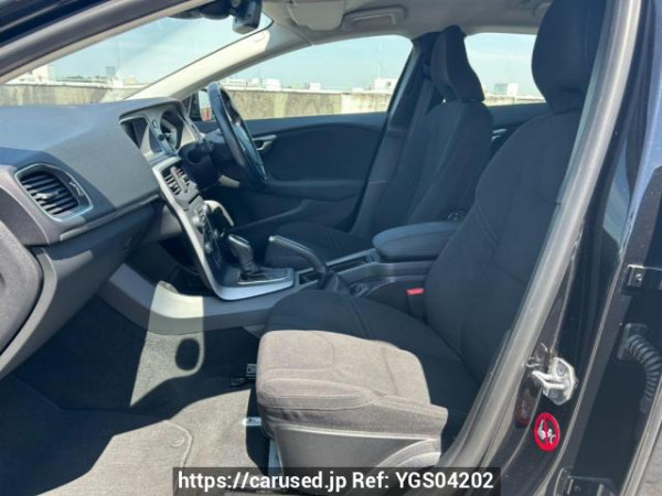 Used 2015 AT volvo v40 MB4164T Image[13]